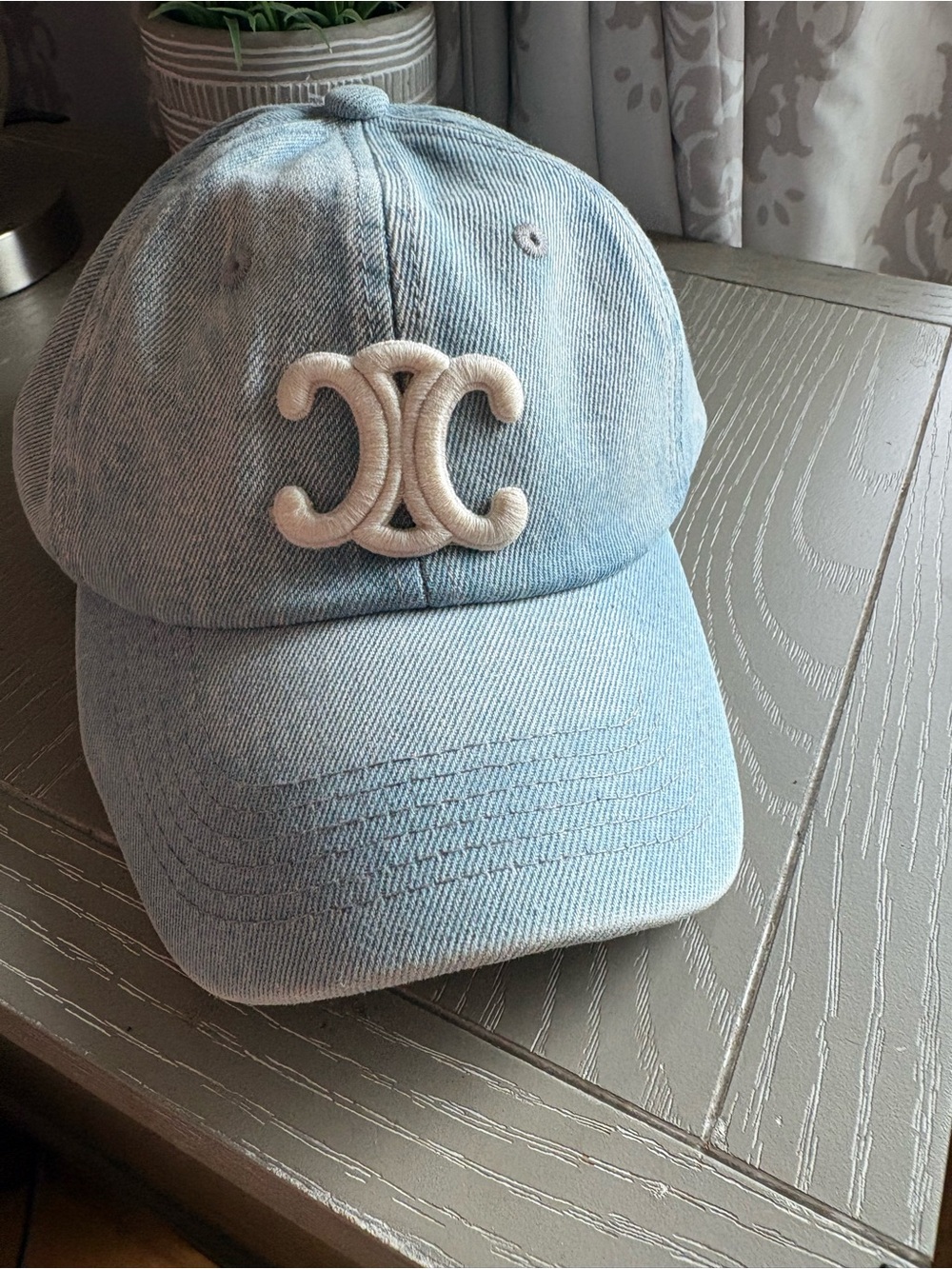 FASHION Light Blue Denim Baseball Cap with White Emblem - Picture 2 of 8